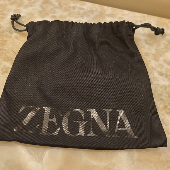 Authentic Men's Zenga Reversible Black Belt - Picture 8 of 8